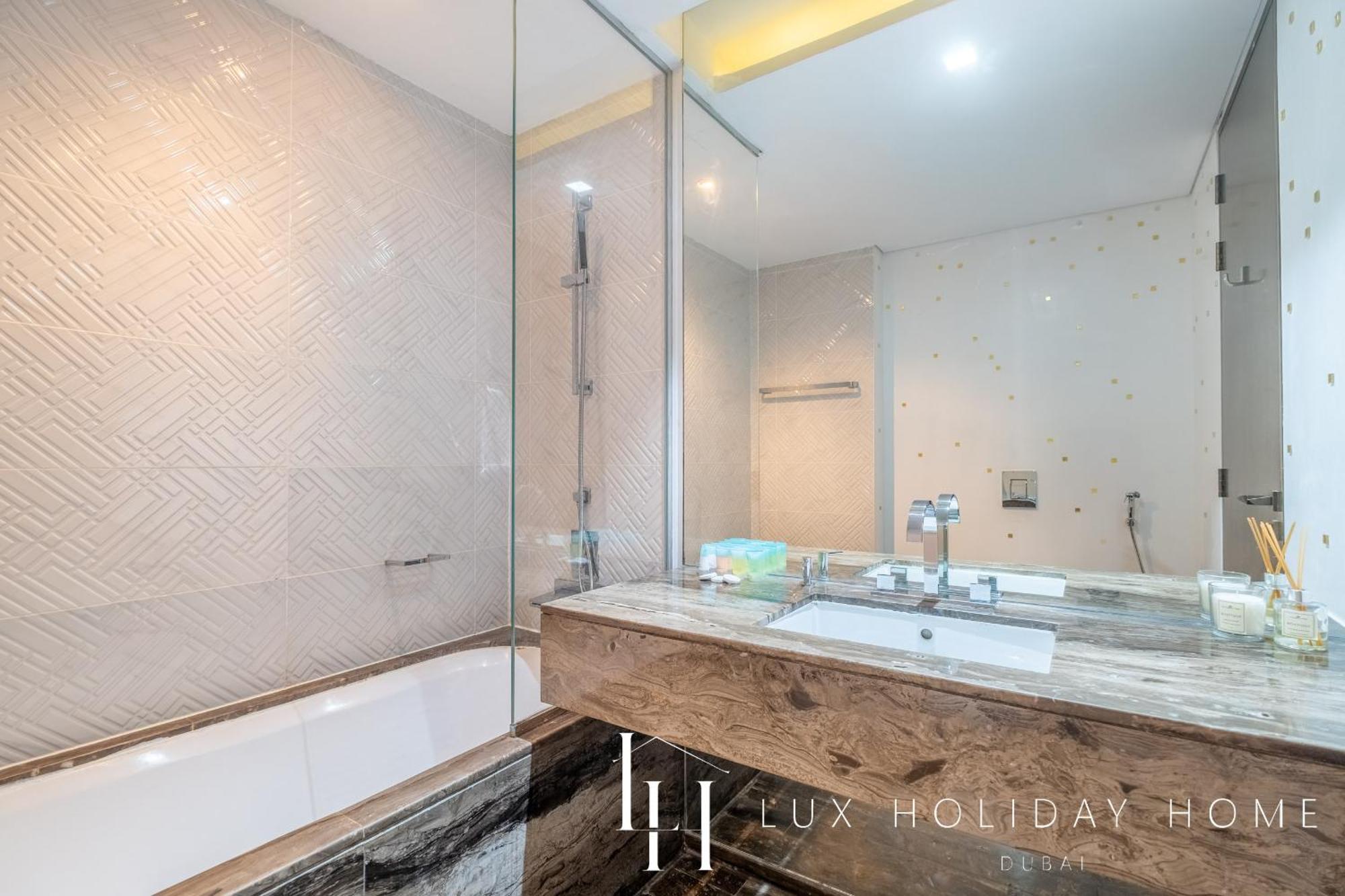 Lux - Lavish Suite With Full Palm Jumeirah View 1 Dubai Luaran gambar